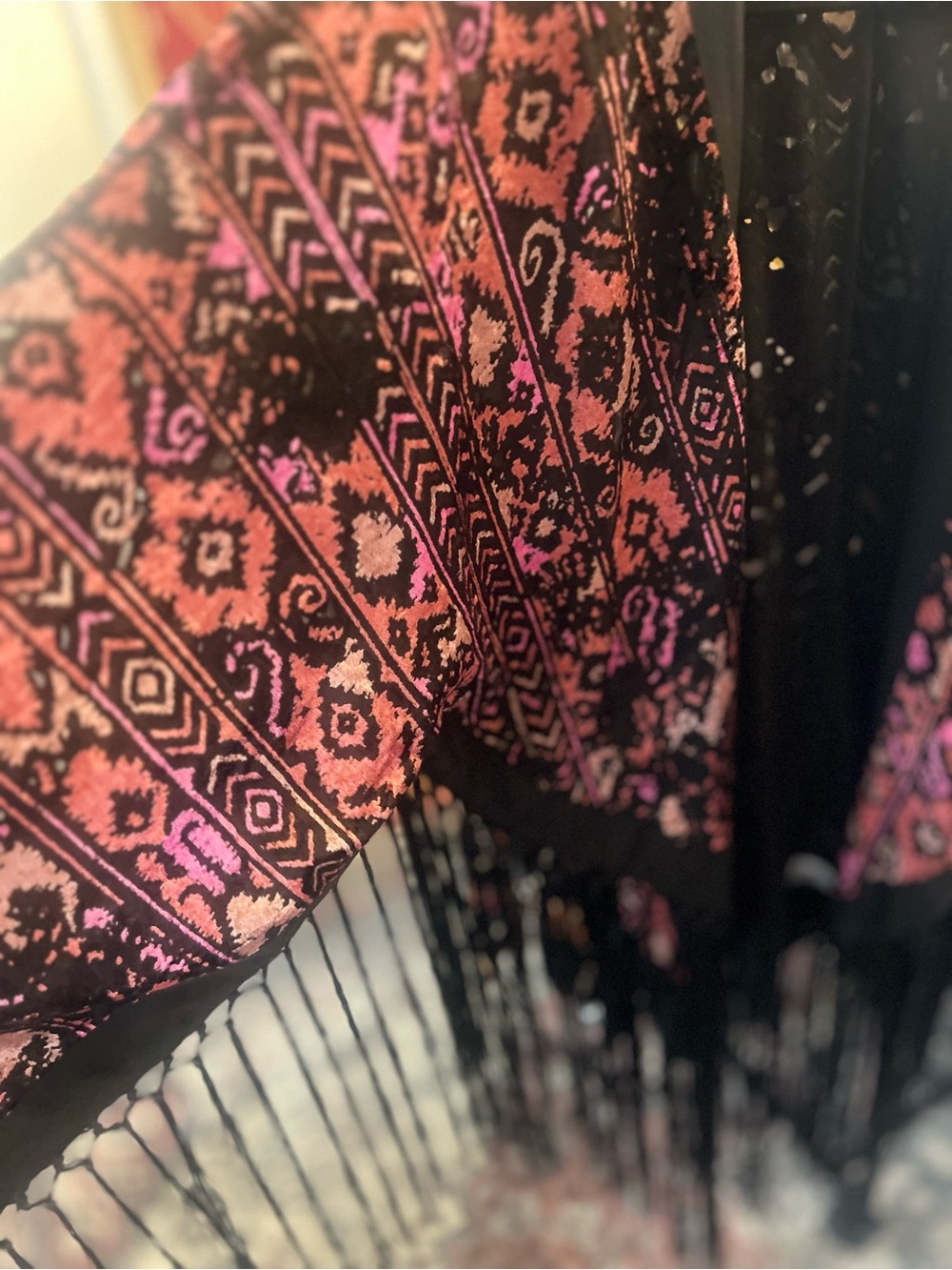 Idyllwind Burnout velvet Fringe Kimono - Picture 3 of 6